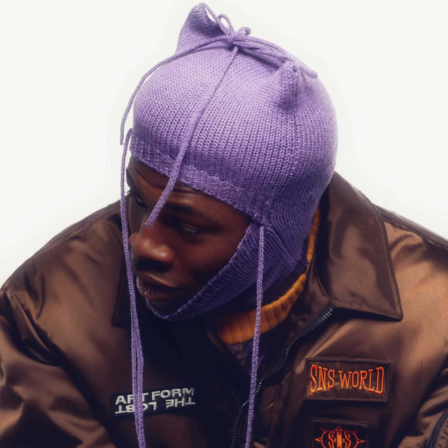 Add Some Sparkle: Accessories In Stylish Shades Of Purple Wallpaper