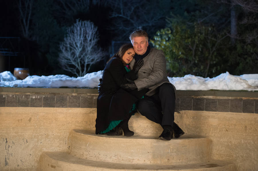 Alec Baldwin The Lead Actor Wallpaper