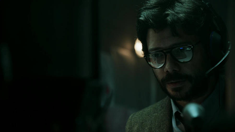 Alvaro Morte Professor Money Heist Wallpaper