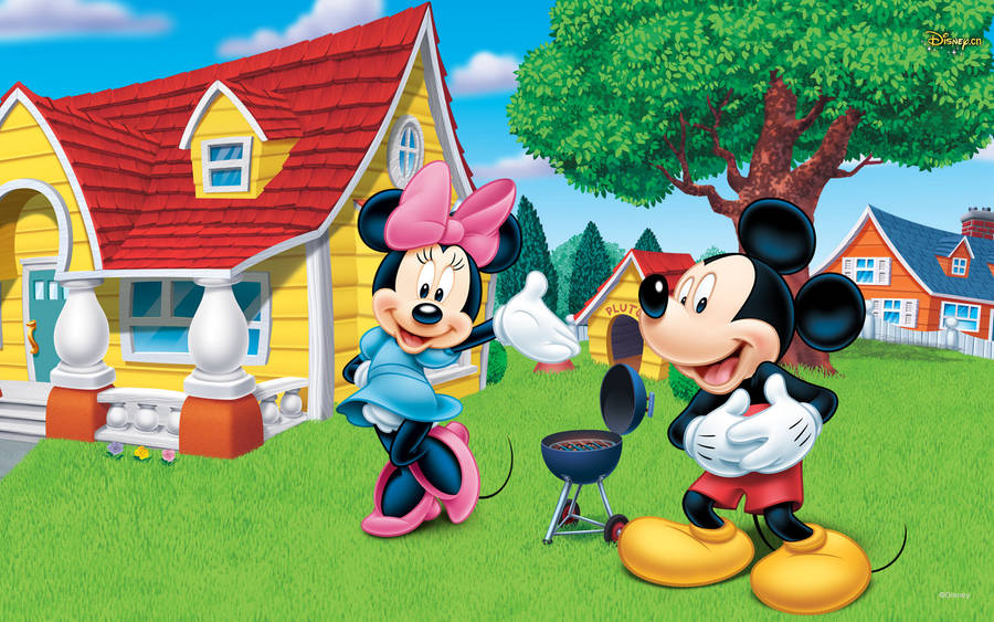 An Adorable Moment Between Disney's Most Celebrated Couple - Mickey And Minnie. Wallpaper