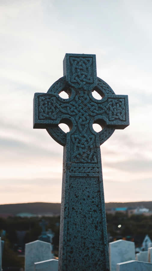 Ancient Celtic Cross Design Wallpaper
