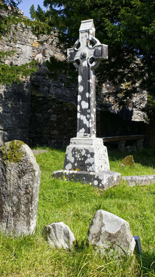 Ancient Celtic Cross Monument Wallpaper