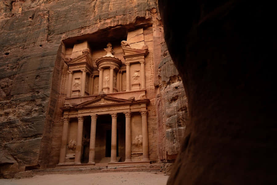 Ancient Kingdom Capital Of Petra Wallpaper