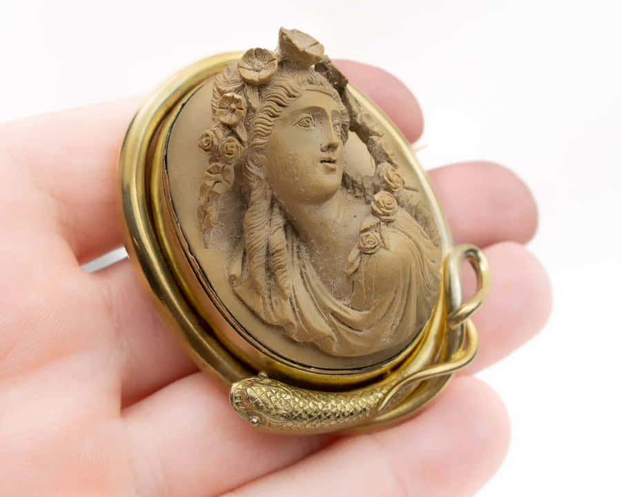 Antique Cameo Brooch Wallpaper