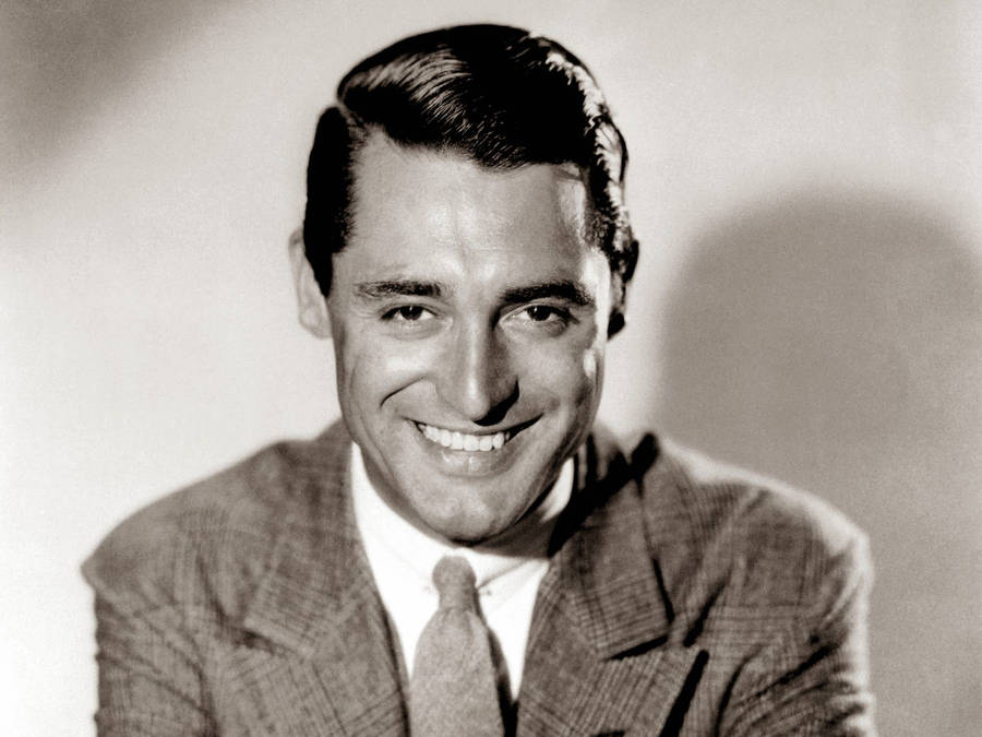 Asymmetrical Teeth Of American Actor Cary Grant Wallpaper