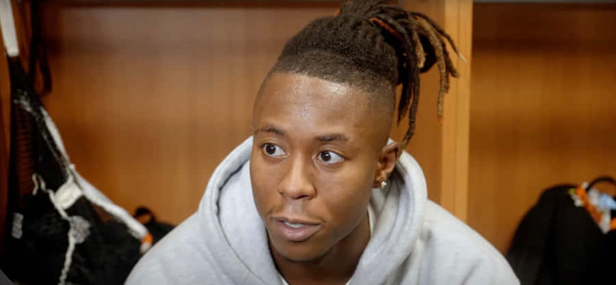 Athlete Locker Room Interview Wallpaper