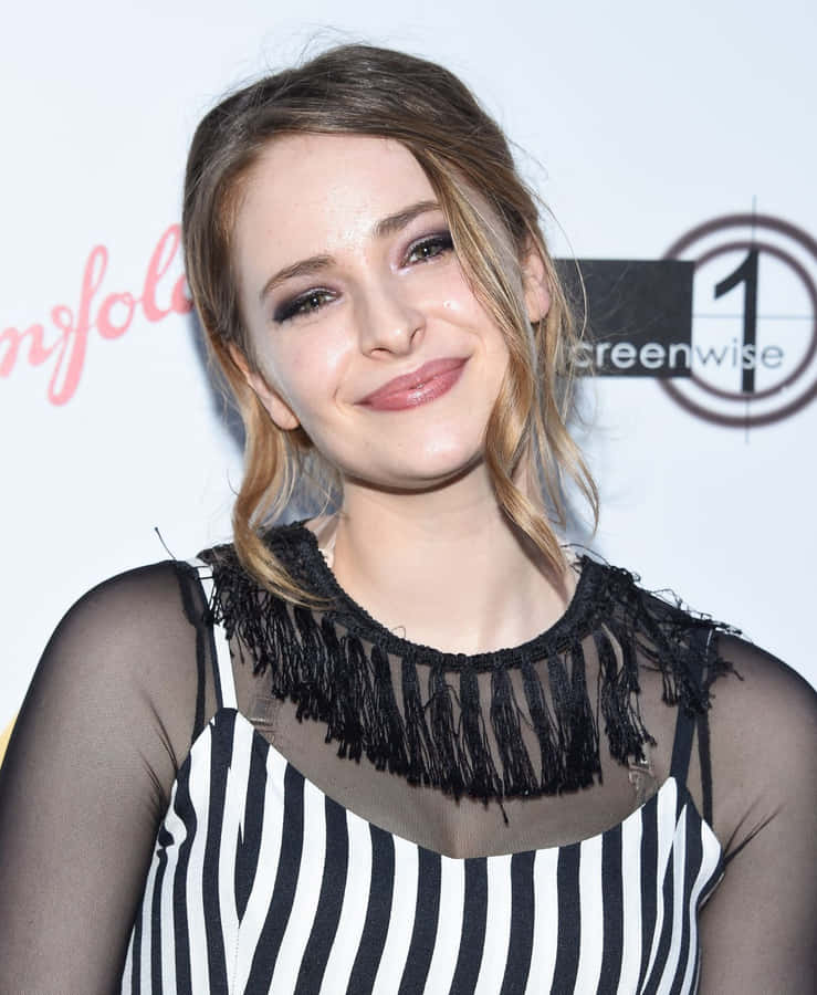 Australian Actress Ashleigh Cummings Portrait Wallpaper