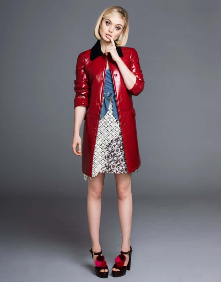 Award-winning Actress Bella Heathcote Radiating Glamour In High Resolution Wallpaper