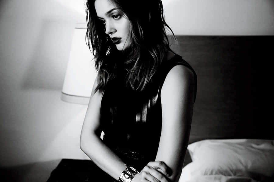 Bella Heathcote Mesmerizing In Evening Dress Wallpaper