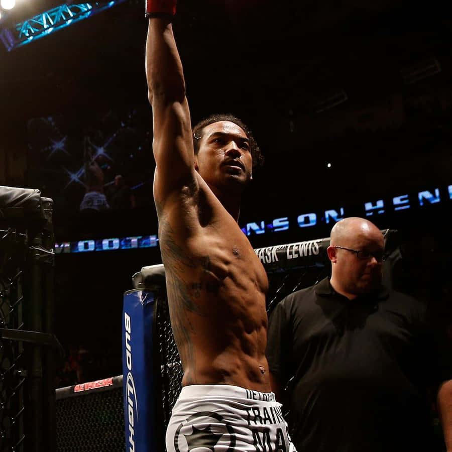 Ben Henderson In Triumphant Pose Post Victory Wallpaper