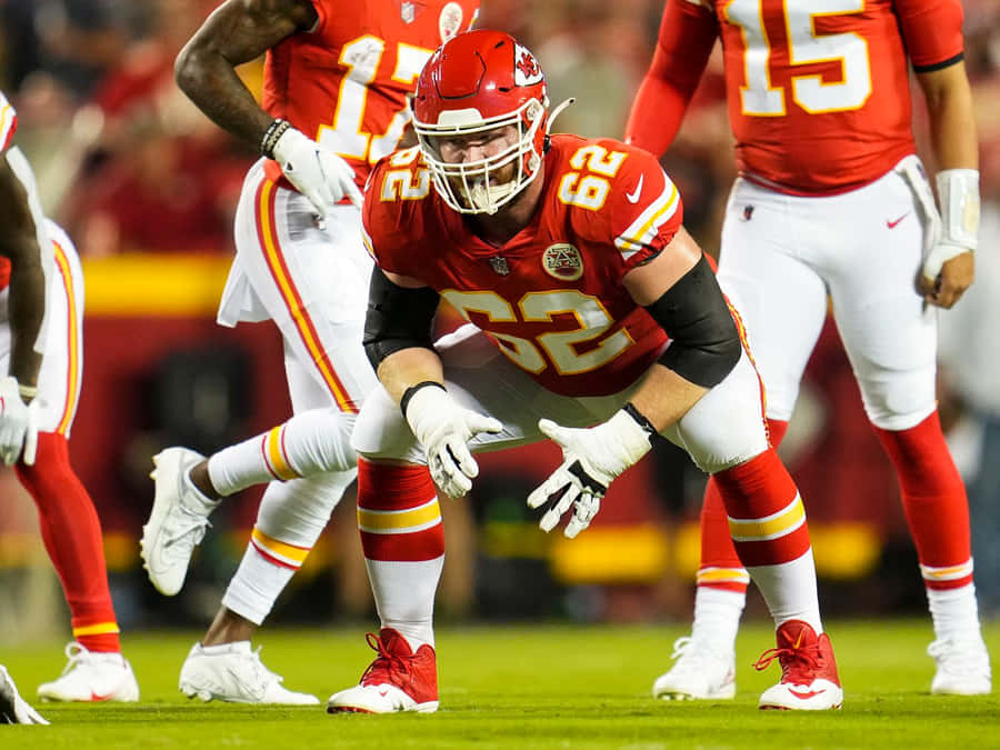 Best American Athlete Joe Thuney Wallpaper