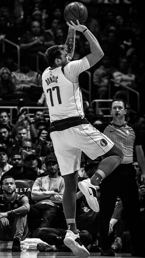 Black And White Luke Doncic Wallpaper