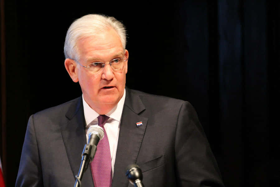 Black Portrait Jay Nixon Microphone Wallpaper