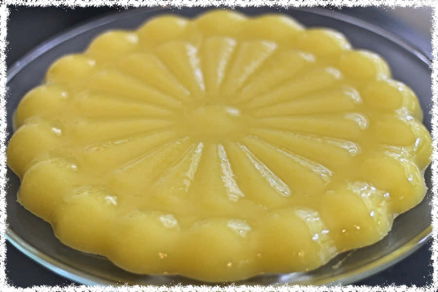 Blanmange Brings You Tasty Treats In Retro-style Wallpaper