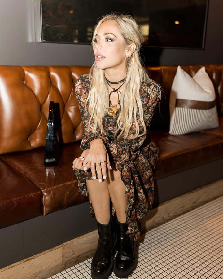 Bohemian Chic Styleat Cafe Wallpaper