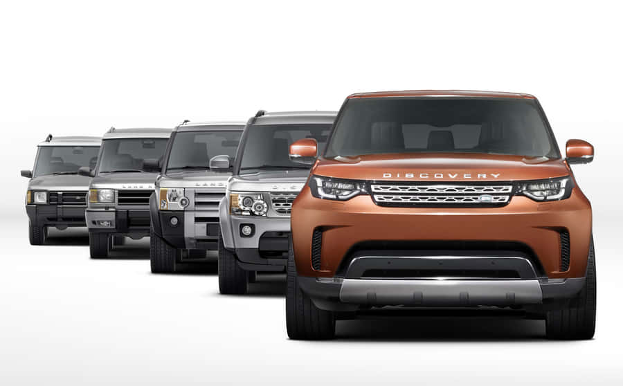 Bold And Versatile Land Rover Discovery Wallpaper