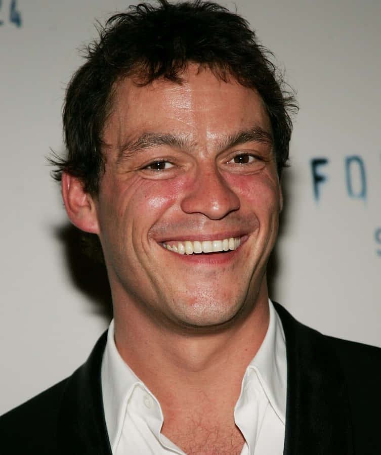 British Actor Dominic West Wallpaper