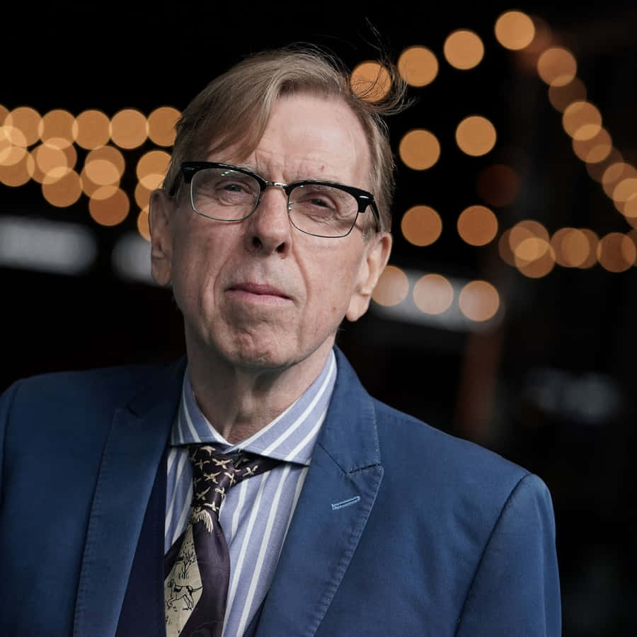 British Actor Timothy Spall Striking A Pose Wallpaper