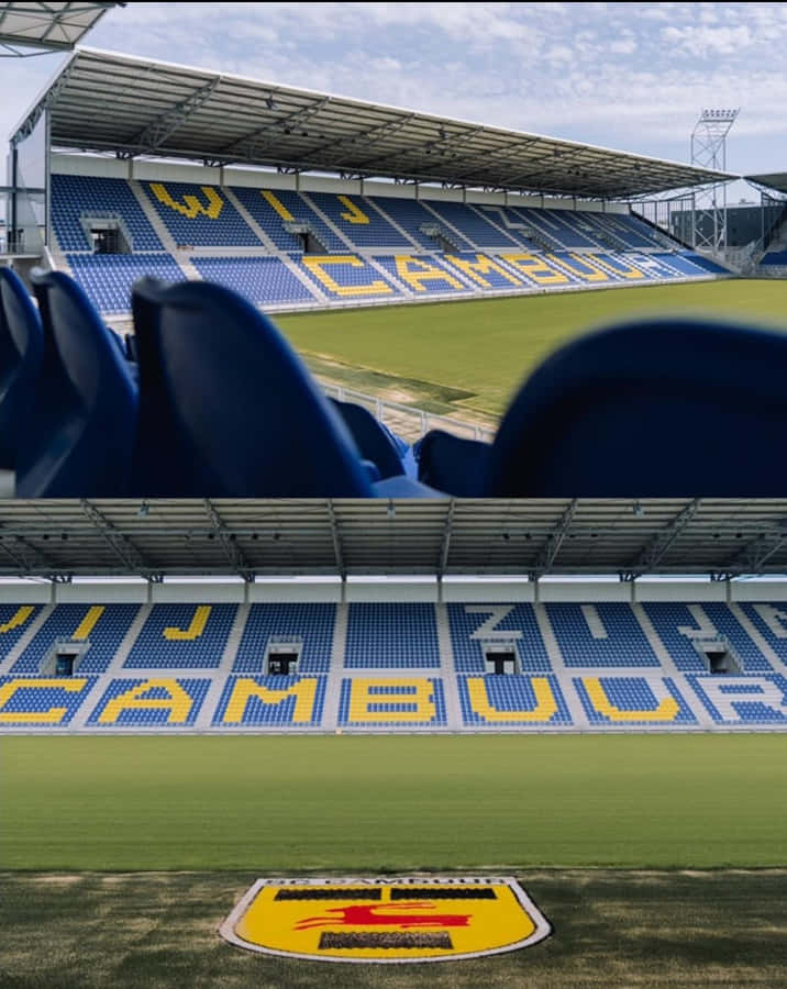 Cambuur Stadion Empty Seatsand Field Wallpaper