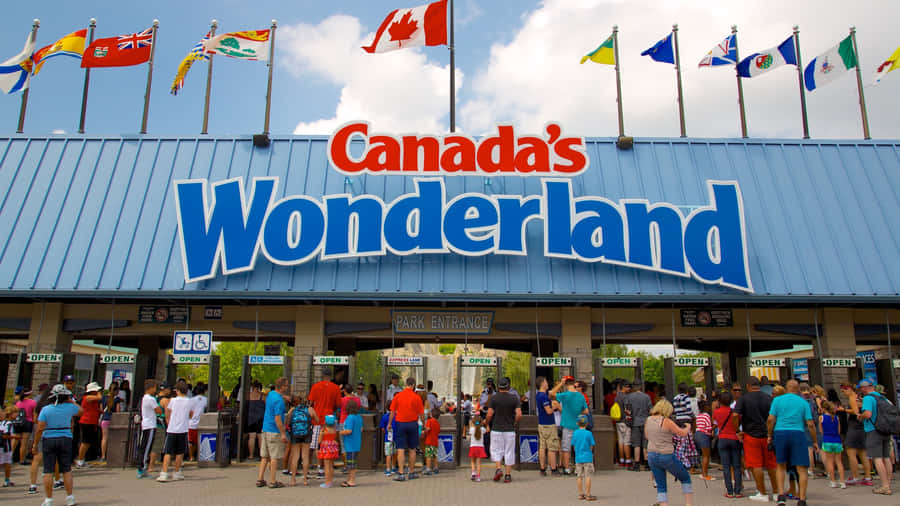 Canadas Wonderland Entrance Vaughan Wallpaper