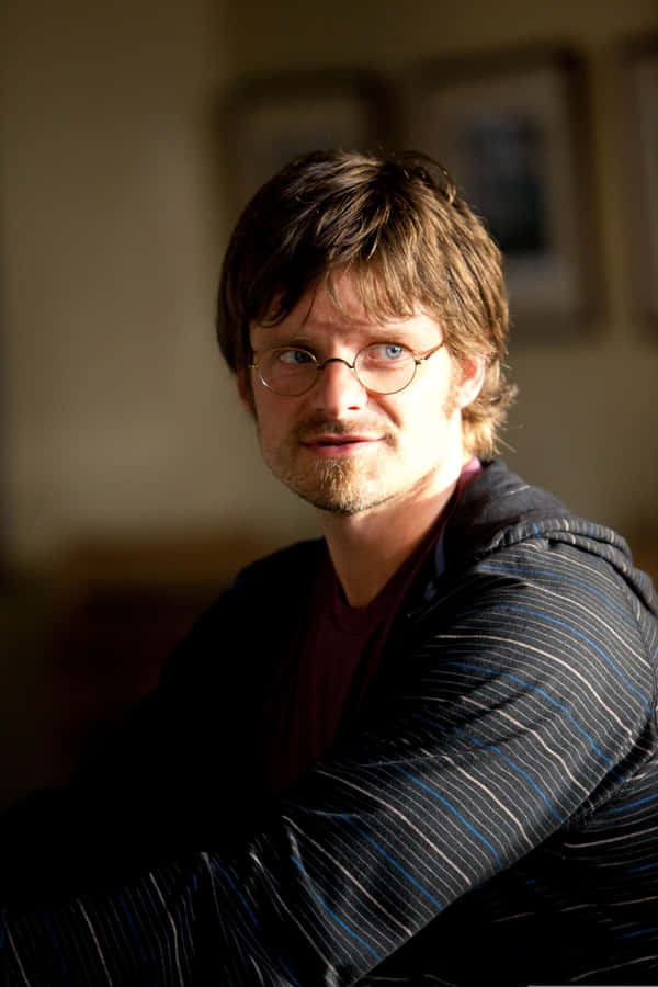 Candid Portrait Of Hollywood Actor Steve Zahn Wallpaper