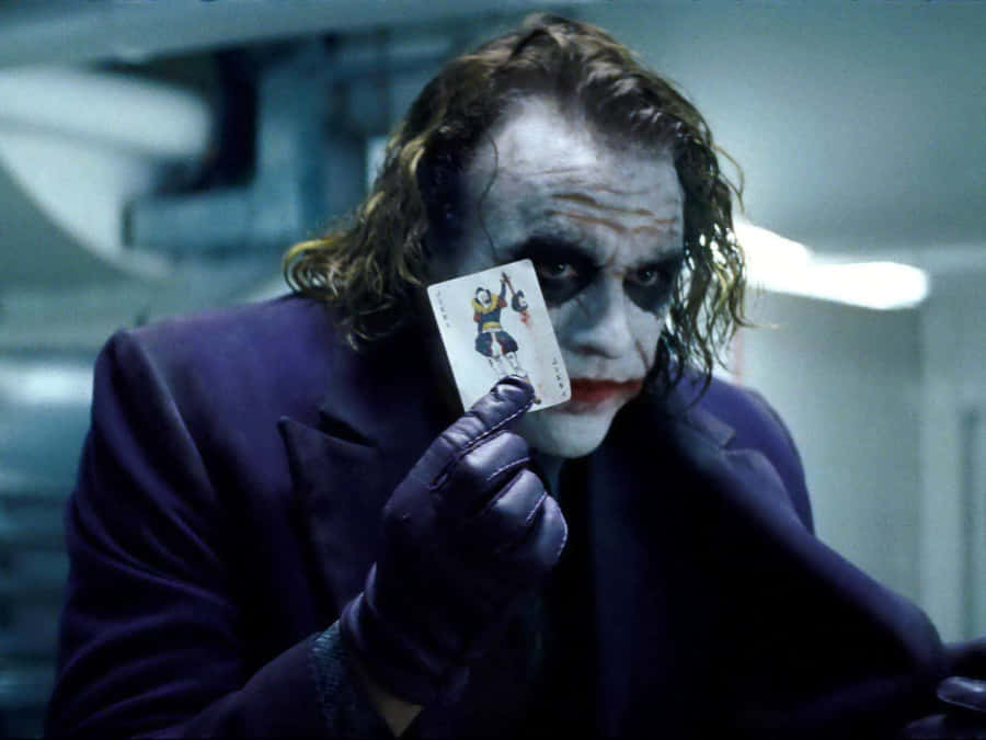 Caption: Legendary Actor Receiving Posthumous Oscar Award Wallpaper