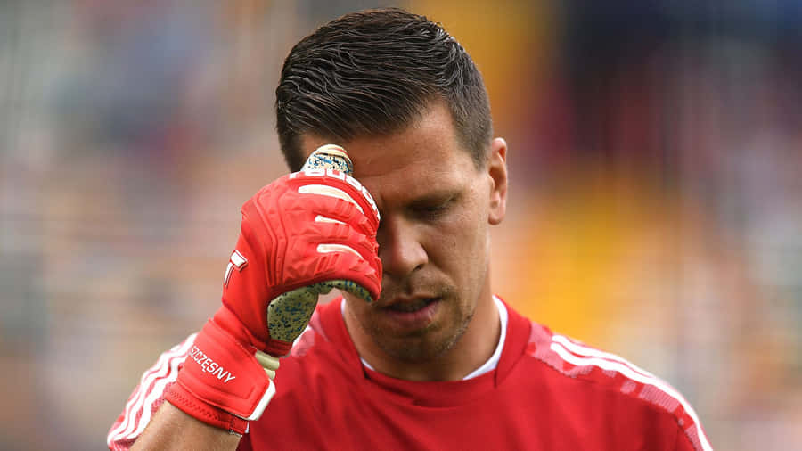Caption: Professional Goal Keeper Wojciech Szczesny In Action. Wallpaper