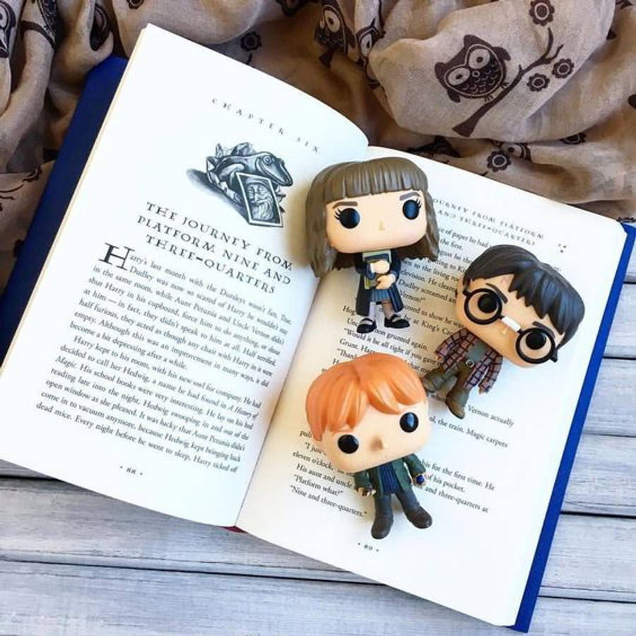 Captivating Collection Of Harry Potter Funko Pop Characters Wallpaper