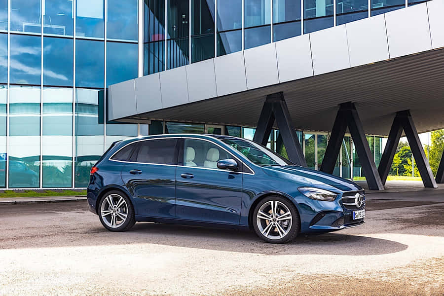 Captivating Mercedes-benz B-class - World-class Style And Performance Wallpaper