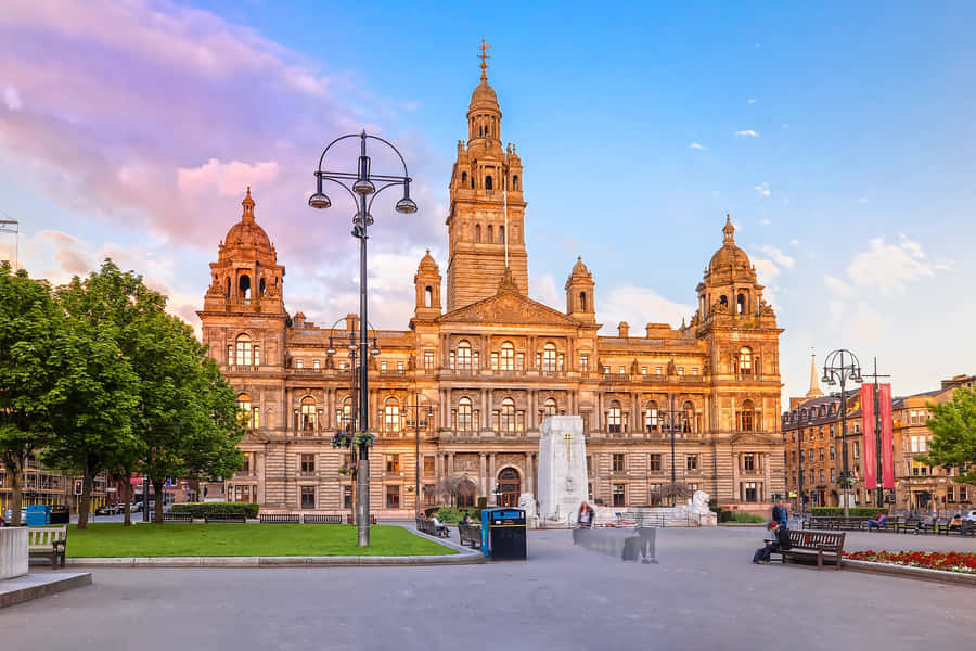 Captivating Twilight At Glasgow City Centre Wallpaper