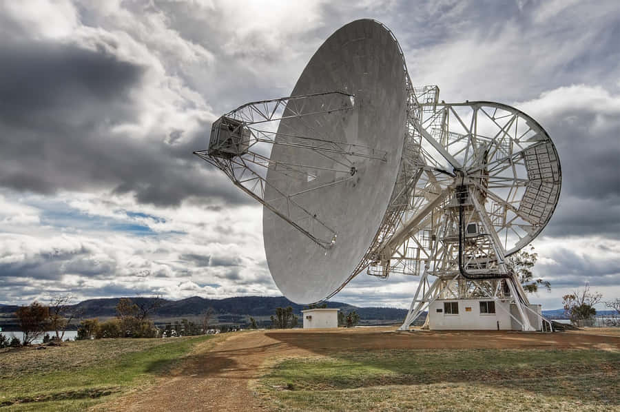 Captivating View Of A Radio Telescope In Action Wallpaper