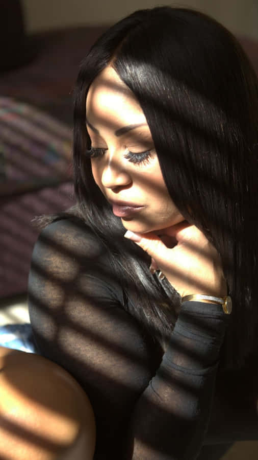 Cece Peniston Reflective Moment Wallpaper