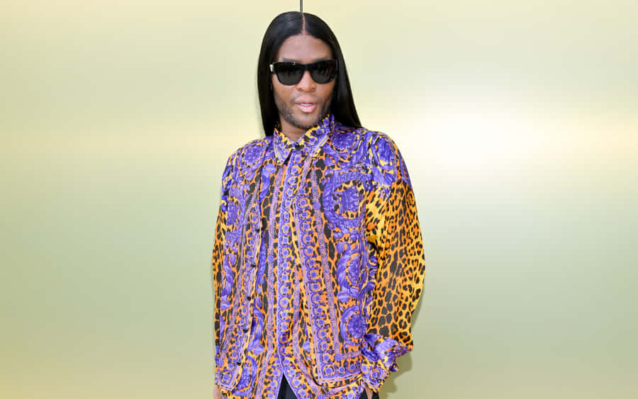 Celebrating Fashion Powerhouse Law Roach Wallpaper