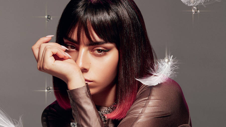 Charli Xcx L'officiel Cover Wallpaper