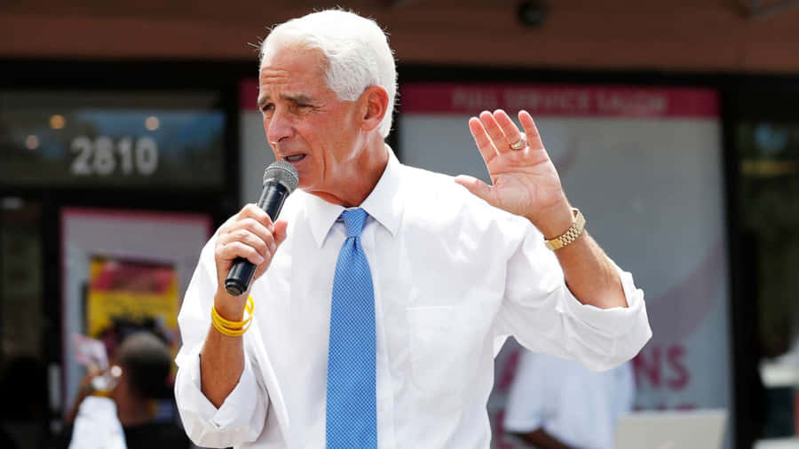 Charlie Crist Delivering Speech Wallpaper