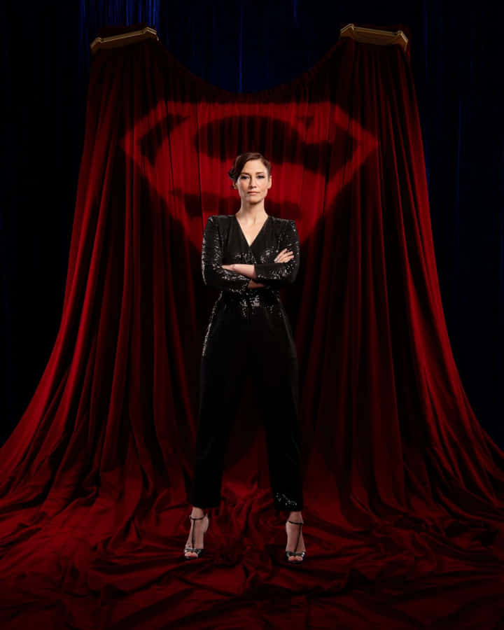 Charming Chyler Leigh In A Casual Pose Wallpaper