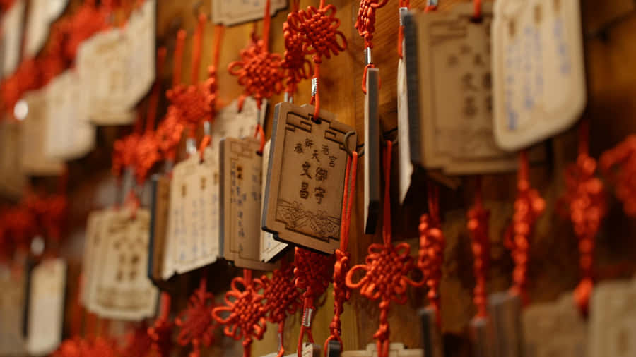 Chinese Knots Hanging Decorations Wallpaper