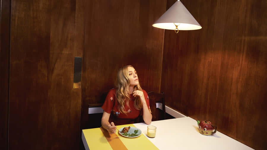 Chloë Sevigny Posing For A Photoshoot Wallpaper