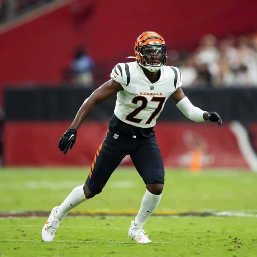 Cincinnati Bengals Player27 Action Shot Wallpaper