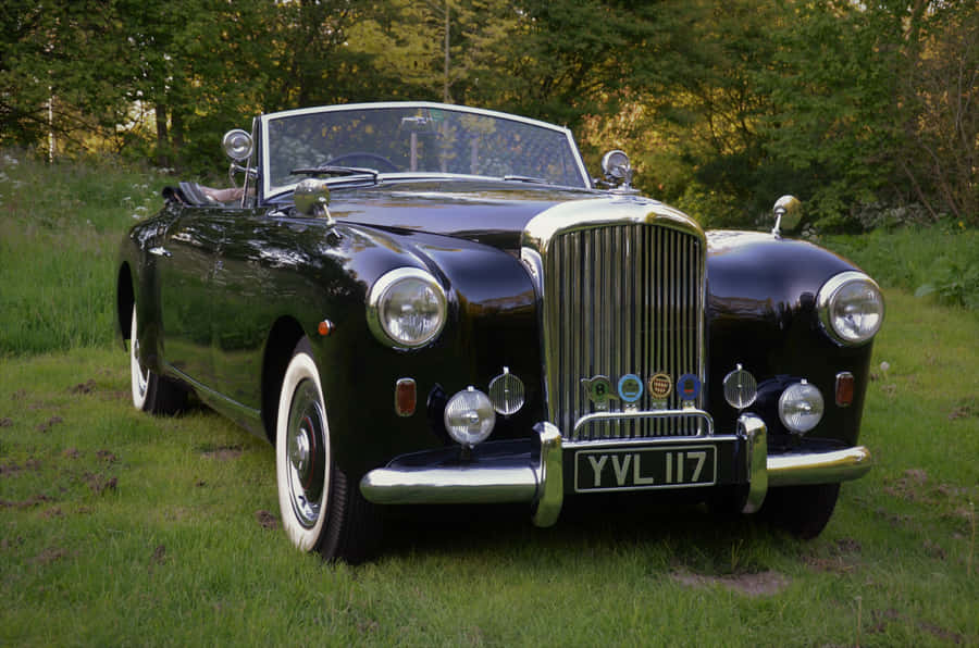 Classic Bentley Mark Vi Luxury Car Wallpaper