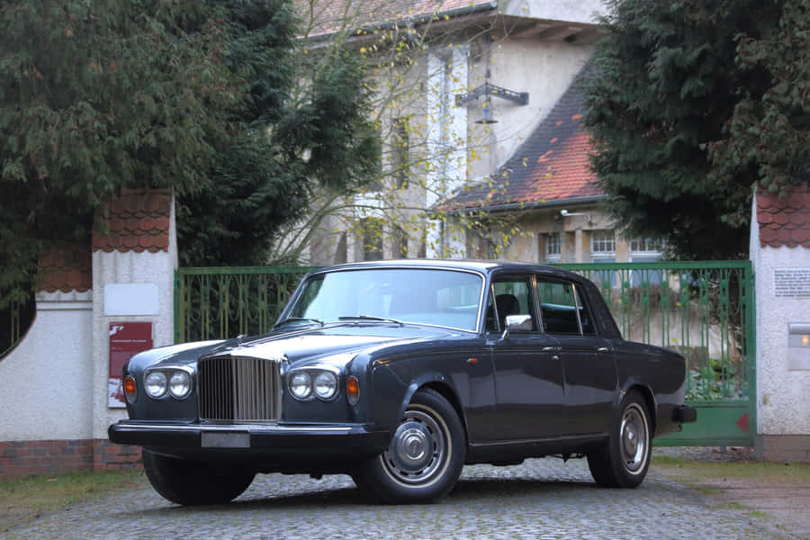 Classic Bentley T2 Luxury Car Wallpaper