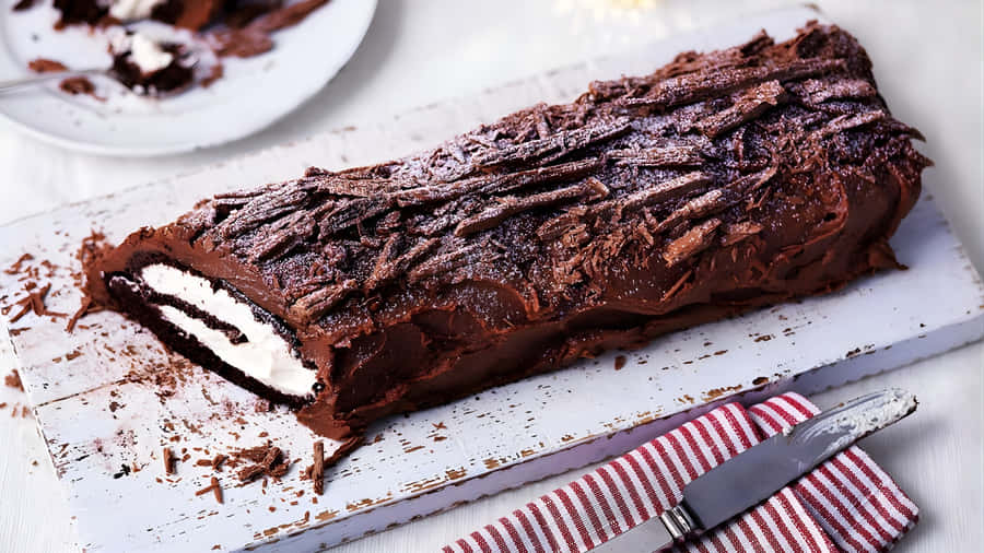 Classic Chocolate Yule Log Wallpaper