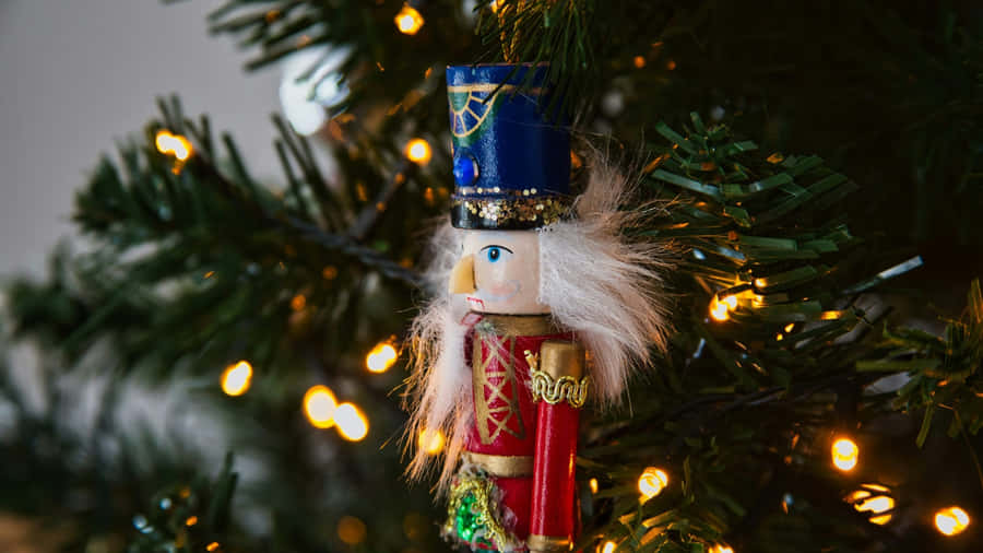 Classic Nutcracker Ornament Wallpaper