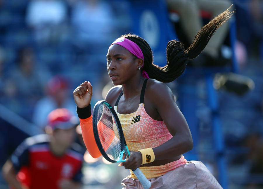Coco Gauff Wearing Hot Pink Headband Wallpaper