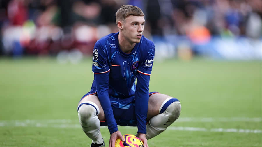 Cole Palmer Focused On Pitch Wallpaper