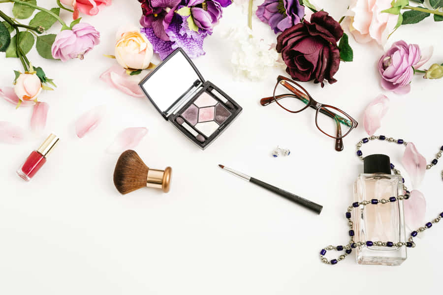 Complete Your Outfit With A Fashion Accessory Wallpaper