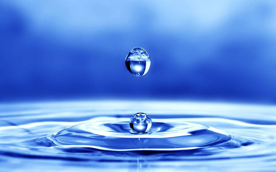 Cool 3d Water Droplets On Surface Wallpaper