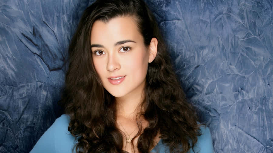 Cote De Pablo Portrait Wallpaper