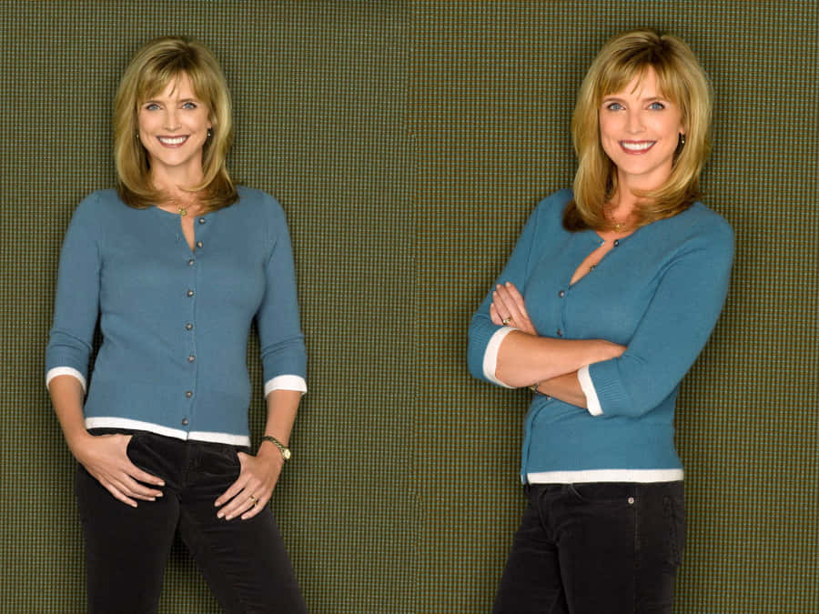 Courtney Thorne-smith Radiant Smile Wallpaper