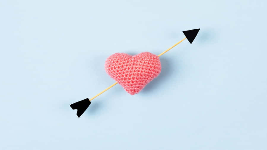 Cupid Arrow Heart Symbol Wallpaper